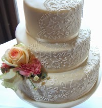 Green Kitchen Cakes   Bespoke Wedding Cakes in the Nottingham area 1094550 Image 8